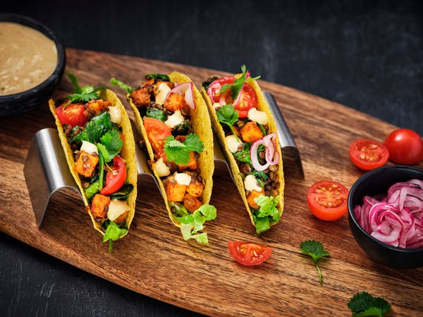 Vegetarian_Tacos_with_red_lentils_sweet_potato