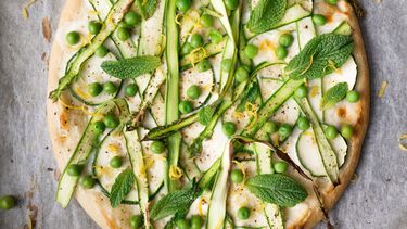 lichte lentepizza met asperges