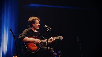 Waarom Eloi Youssef zijn publiek laat meezingen met één grote mantra