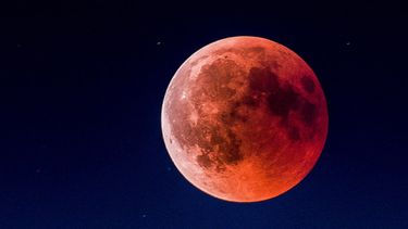 volle rode maan