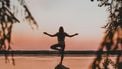 vrouw doet bodyscan-meditatie