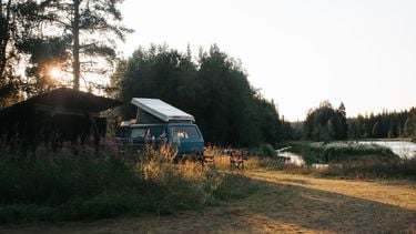 Remote werken, wildkamperen met camperbusje