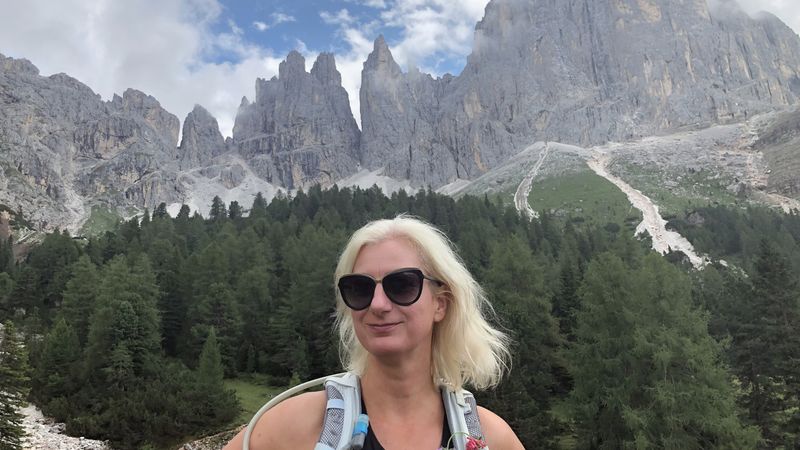 Loes van Dokkum (52) werd uitgeschakeld door long covid: ‘Mijn lichaam en brein deden het niet meer’