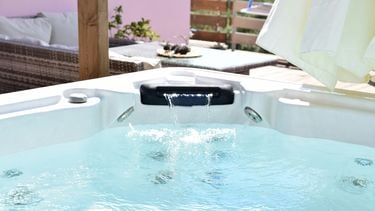 3 gezondheidsvoordelen van een jacuzzi: daarom wil je er eentje in je tuin