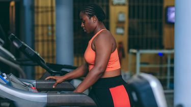 Is de Moov loopband goed? Dit moet je weten over de populaire walking pad (en je shopt ‘m nú met korting)