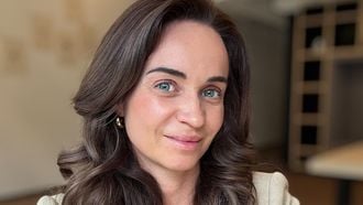 Charona (36) is tien jaar single: 'Toen hij me sloeg, was het over'