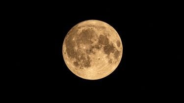 De volle maan van 26 oktober brengt intense energie: dit kun je merken van de Jagersmaan
