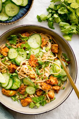 Afbeelding van vegan noodles met tempeh recept 2