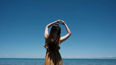 Joy (33) over zes jaar vrijwillig single zijn: ‘Ik ben graag heerlijk egoïstisch met mijn tijd’