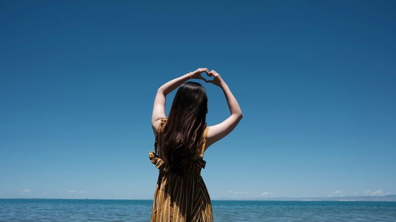 Joy (33) over zes jaar vrijwillig single zijn: ‘Ik ben graag heerlijk egoïstisch met mijn tijd’