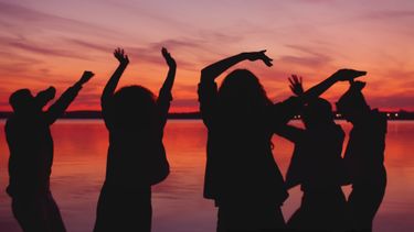 Zomerzonnewende op 21 juni 2026: dit is de spirituele betekenis van de langste dag van het jaar
