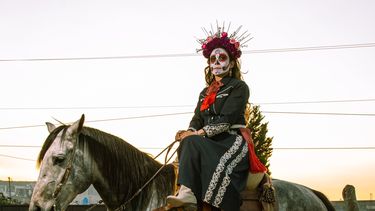 Mexicaanse vrouw op de dag-van-de-doden