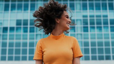 Al jaren single? Volgens nieuw onderzoek kun je daar prima gelukkig mee zijn