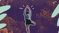 vrouw doet yoga op actieve rustdag tijdens het sporten