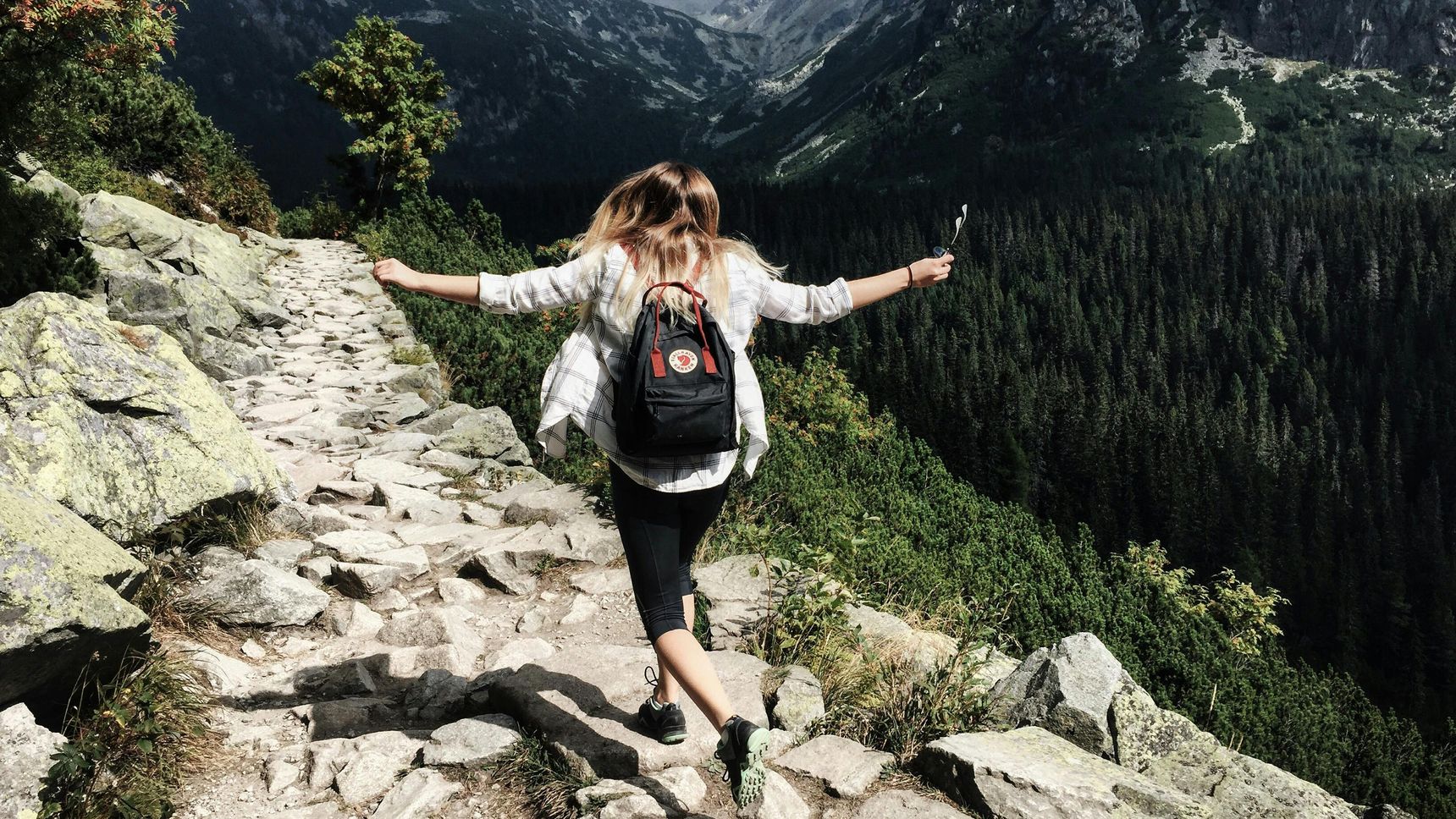 Waarom iedere dag wandelen je leven kan verlengen (met minder stappen