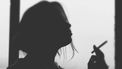 vrouw die wil stoppen met roken